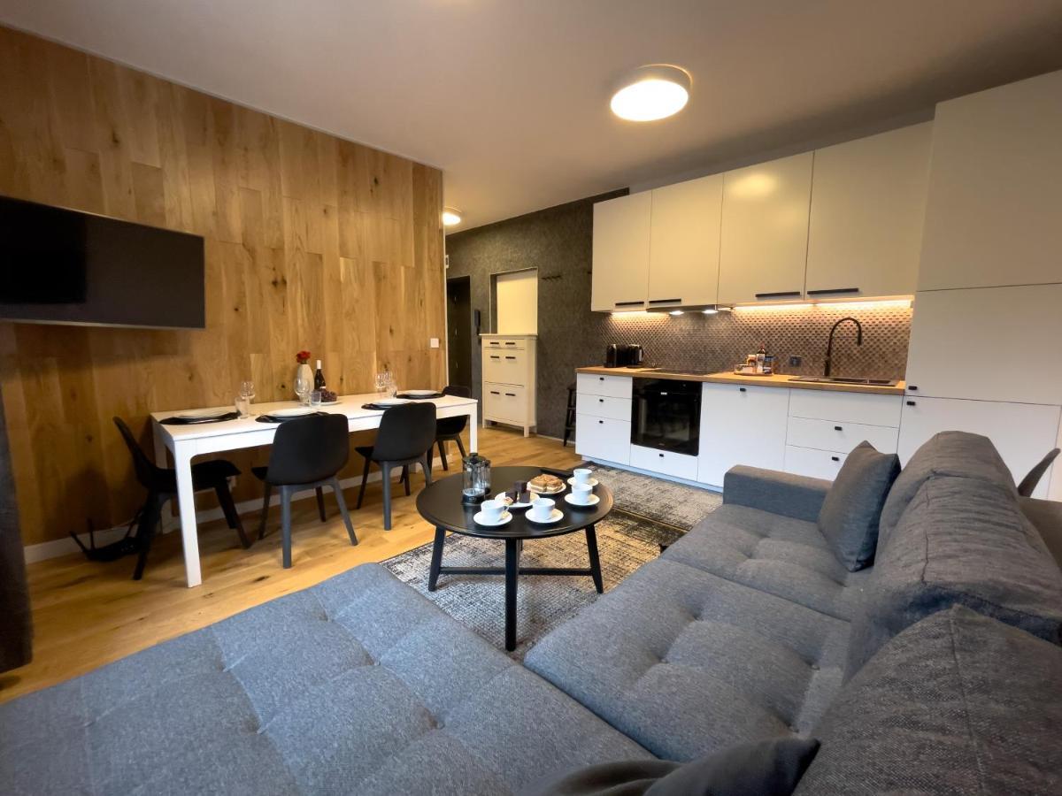 Urban Apartments Premium No 3, Free Private Parking, Self Check-In Хожув Экстерьер фото