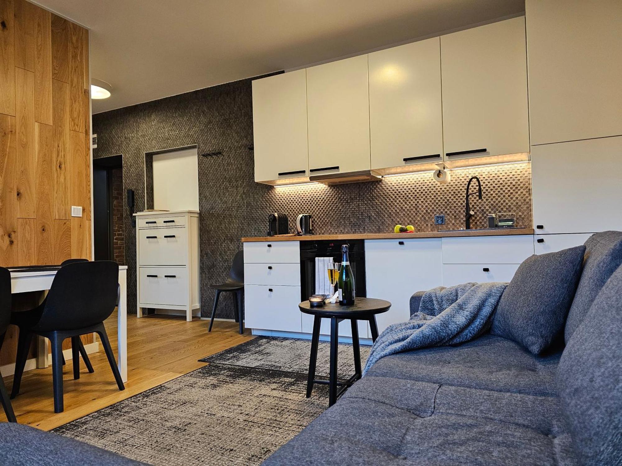 Urban Apartments Premium No 3, Free Private Parking, Self Check-In Хожув Экстерьер фото