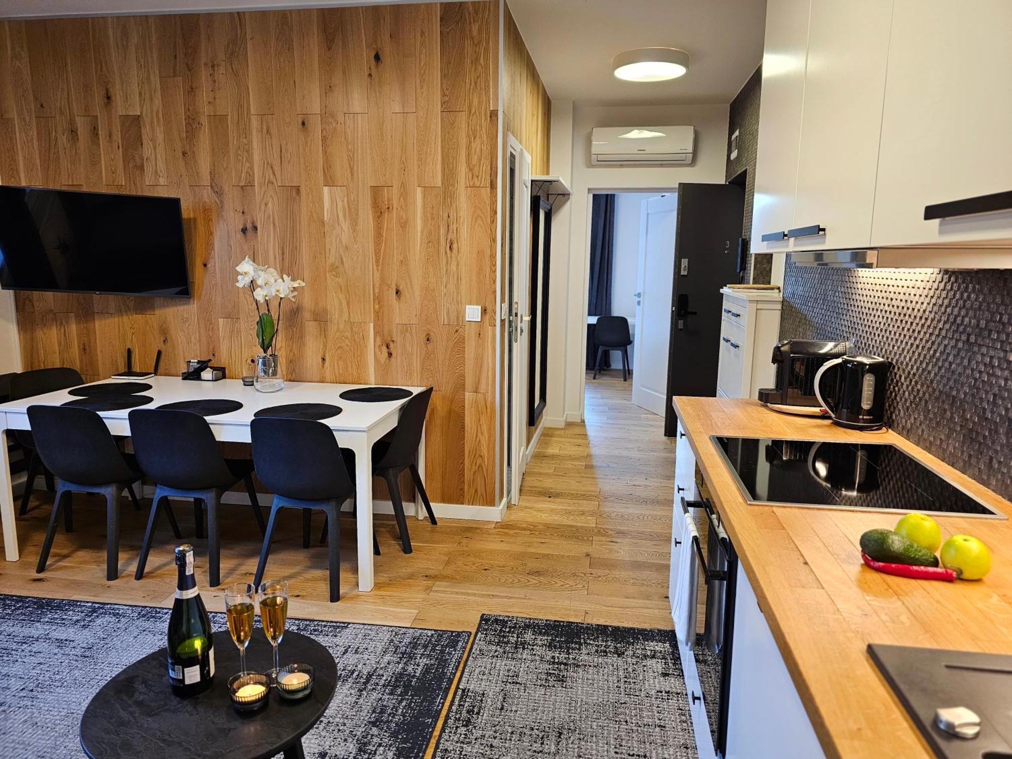 Urban Apartments Premium No 3, Free Private Parking, Self Check-In Хожув Экстерьер фото